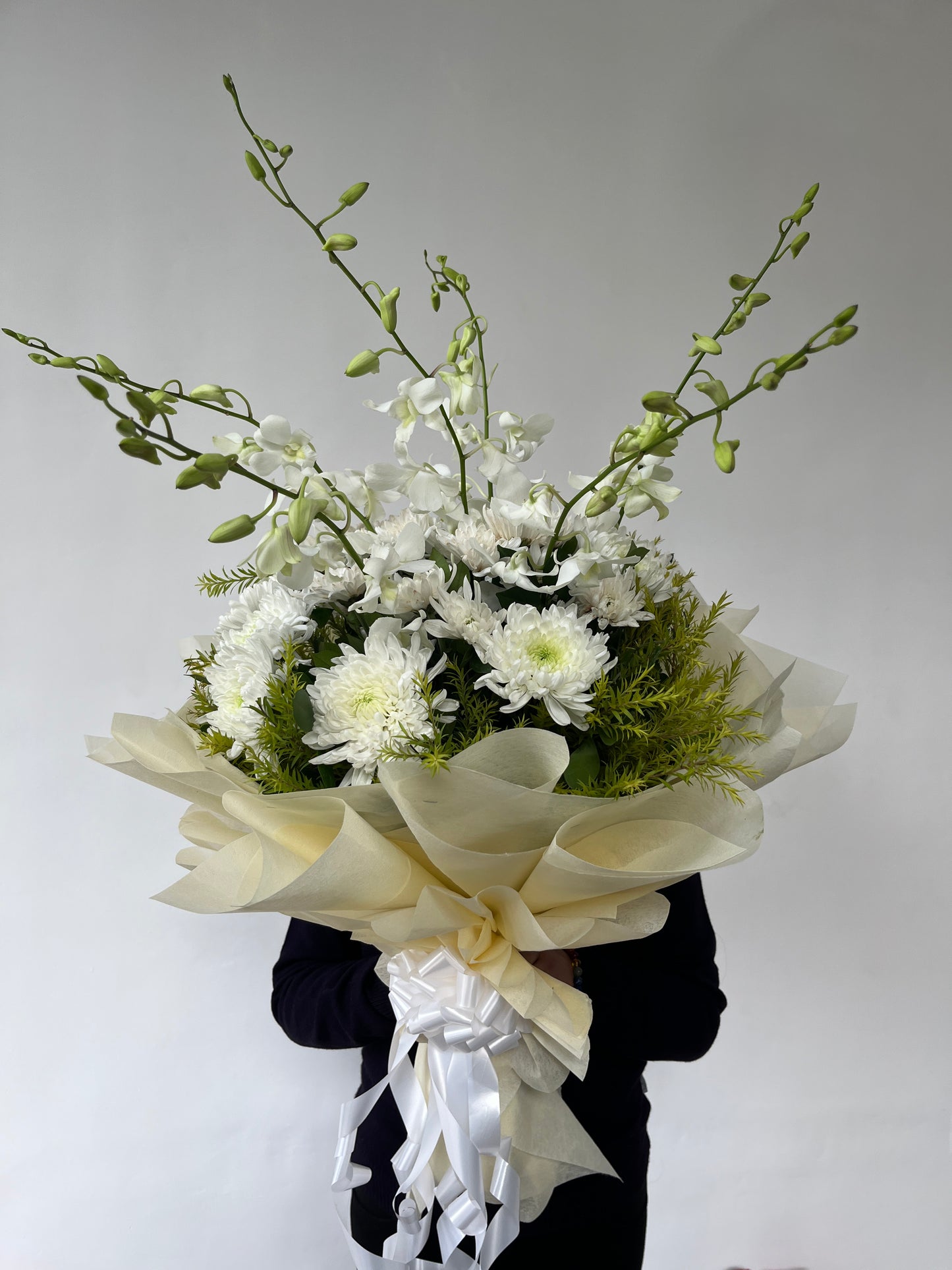 GreenyWhite mist bloom garden