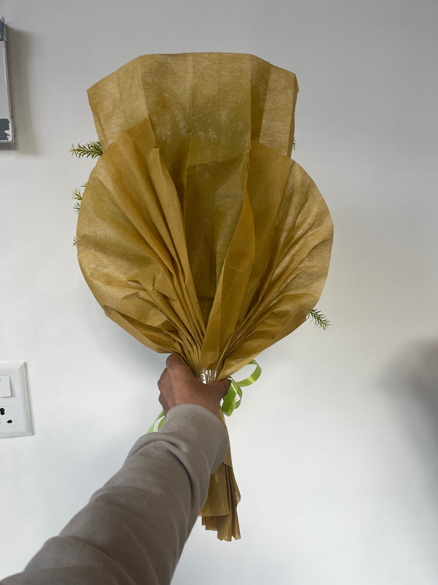 Peach and white soothing hand bunch