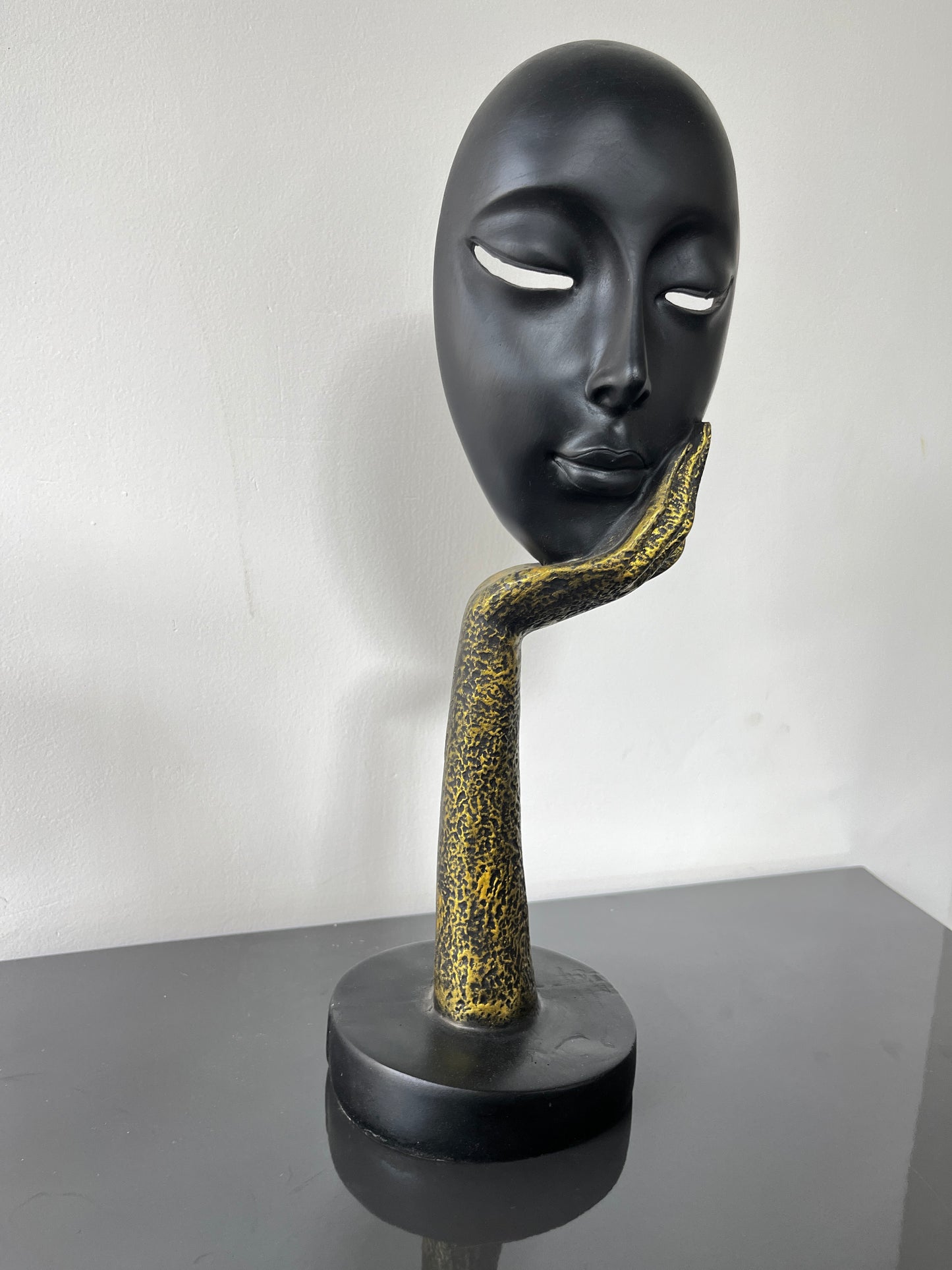 Thinking Face Statue